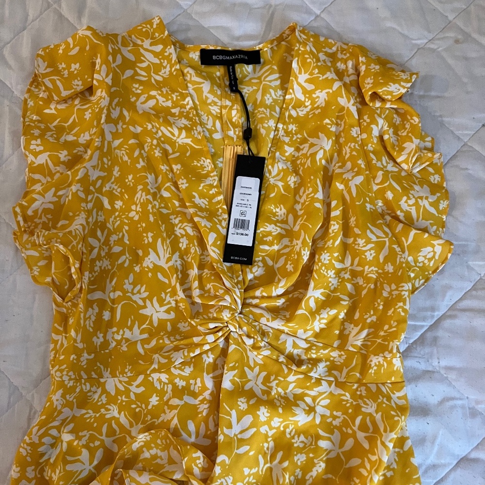 NWT Revolve Honey flutter sleeve top BCBGMaxAzria
